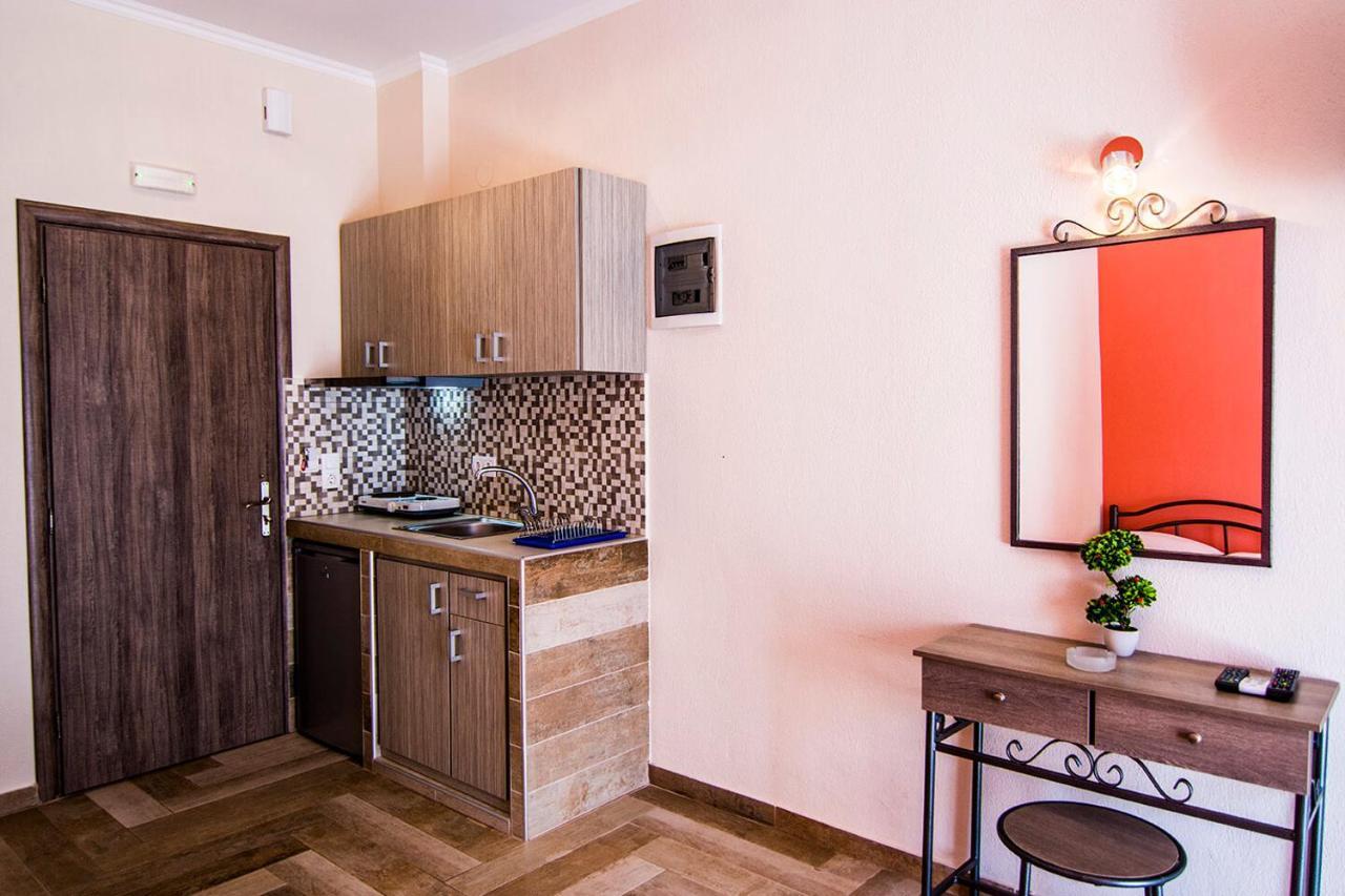 Christodoulos Eleftheria House Nea Vrasna Bagian luar foto