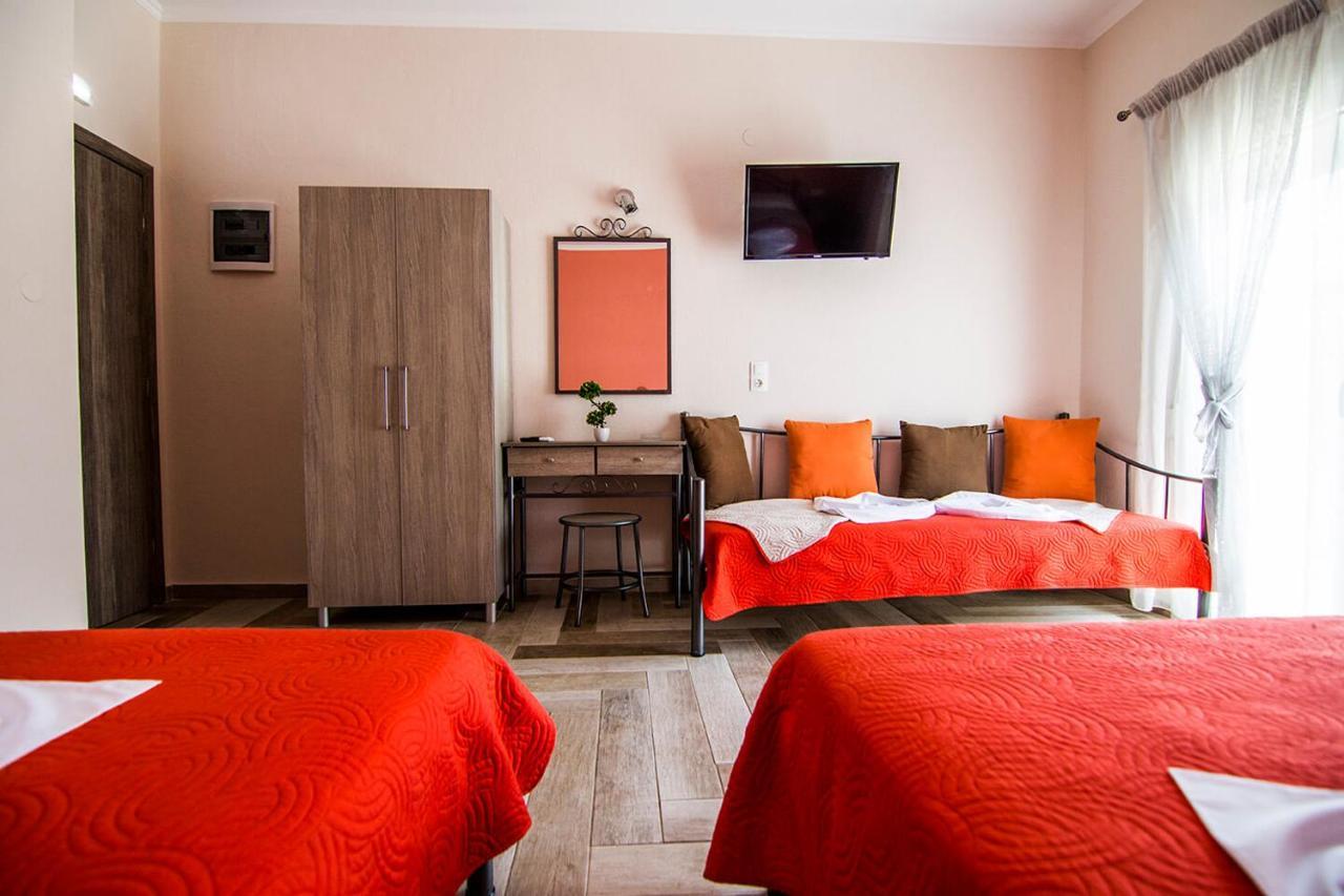 Christodoulos Eleftheria House Nea Vrasna Bagian luar foto