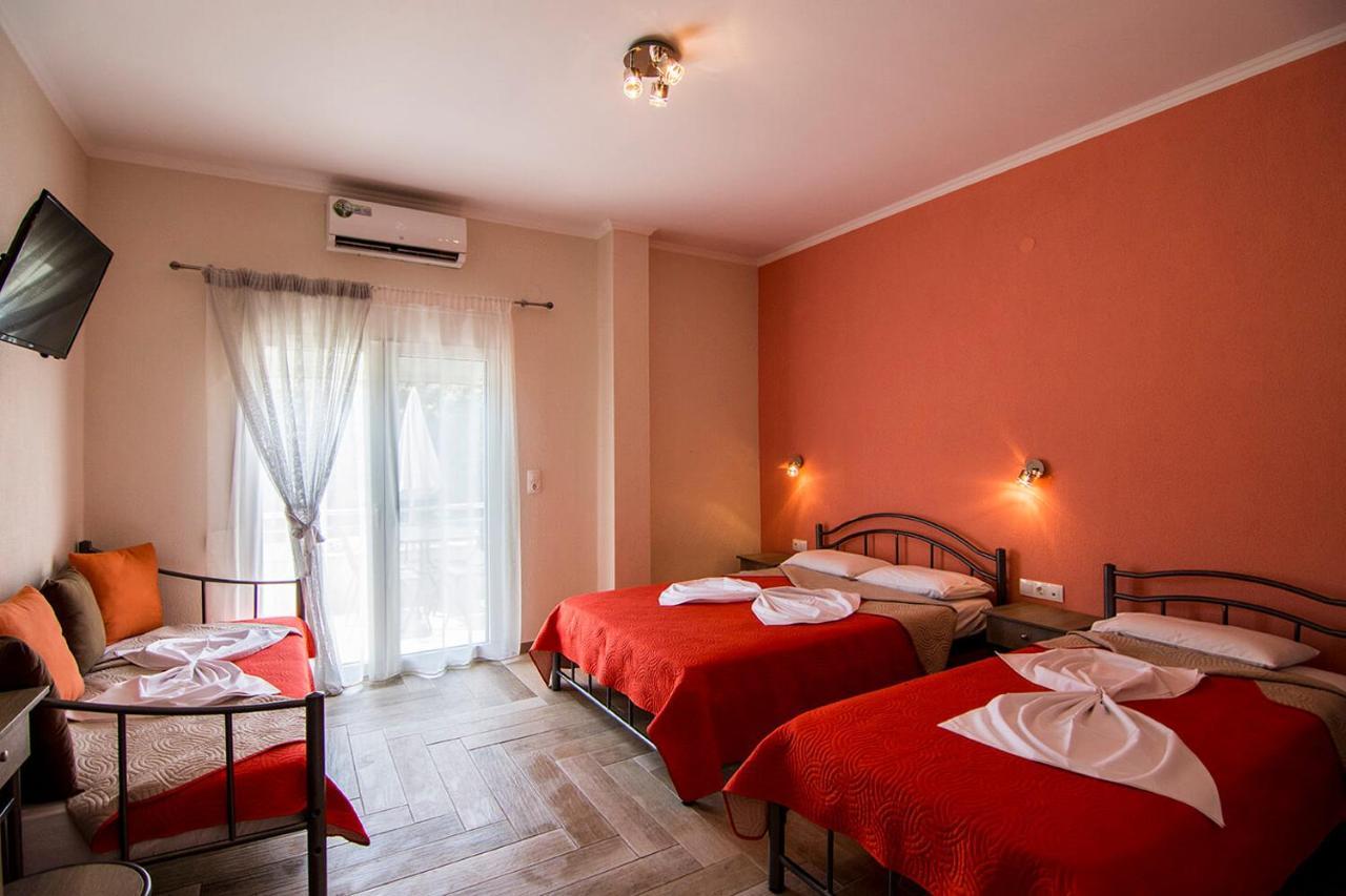 Christodoulos Eleftheria House Nea Vrasna Bagian luar foto